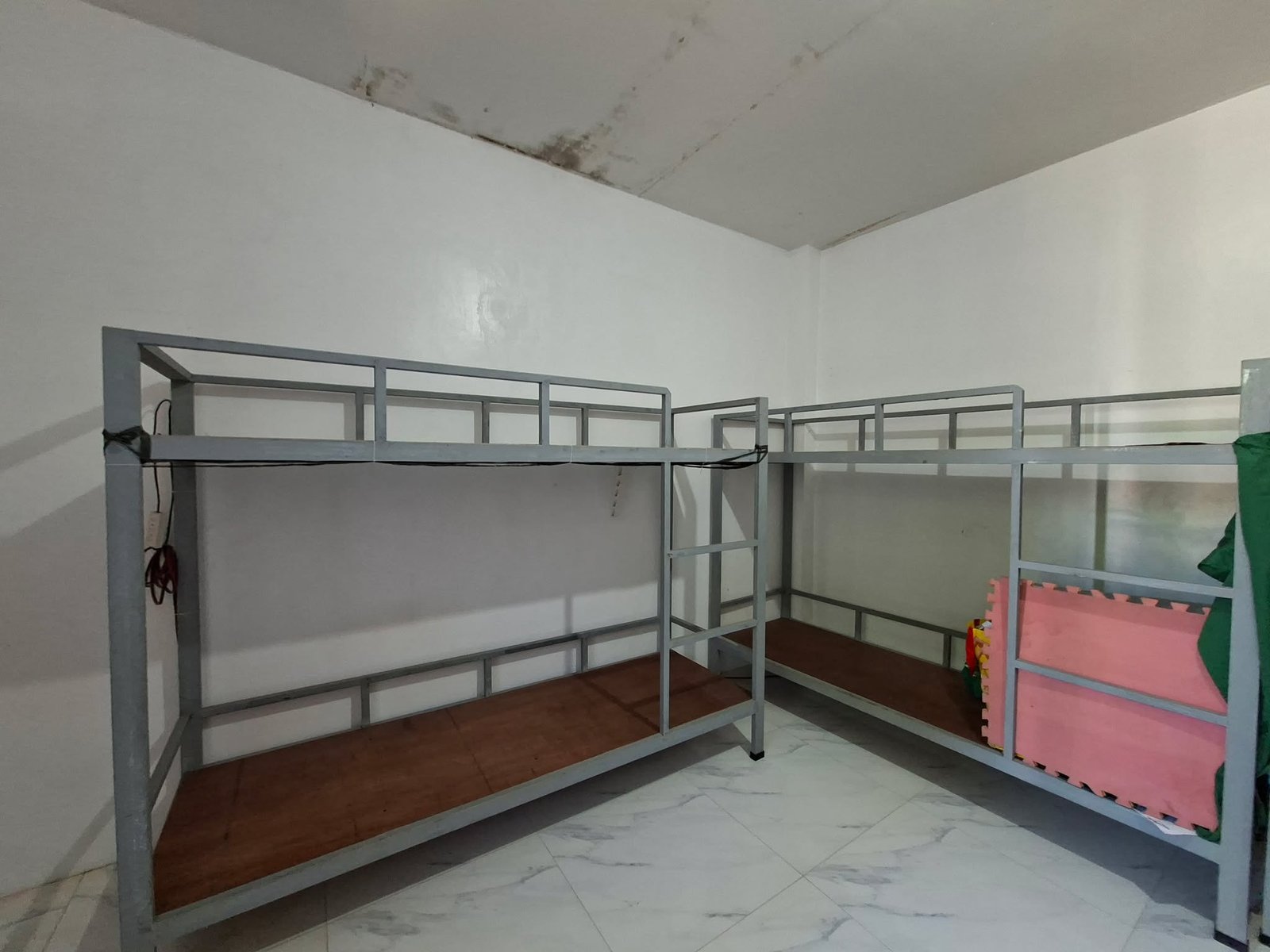 Female Beds